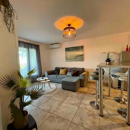 Casarella Bulle De Paix En Corse Entre Terre Et * Lucciana (Corsica)