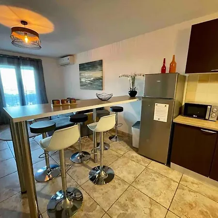 Casarella Bulle De Paix En Corse Entre Terre Et Lucciana (Corsica)