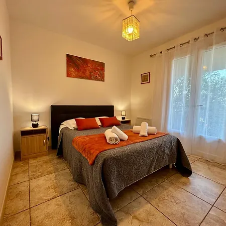 Casarella Bulle De Paix En Corse Entre Terre Et Lucciana (Corsica)